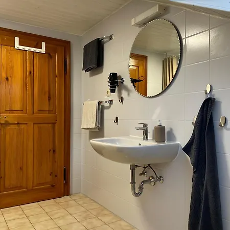 Taube In Schammels Dorf Am Brauereienweg Platz Fuer 7 Personen *