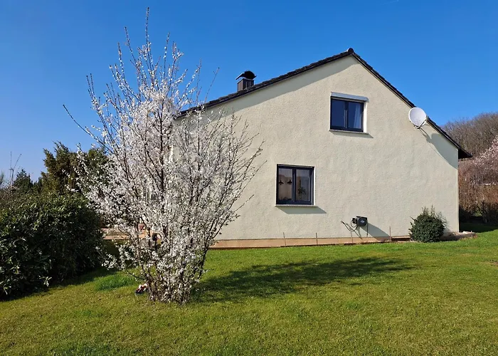 Apartment Taube In Schammels Dorf Am Brauereienweg Platz Für 7 Personen Litzendorf